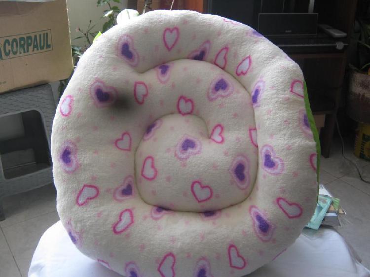 Cama pequeña en espiral para perro o gato