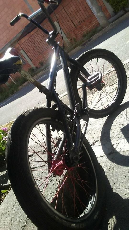 bmx muy buena en excelente estado negociable