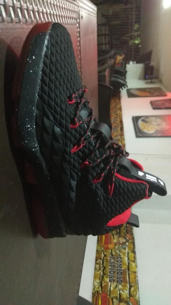 Se Venden Zapatos Baloncesto Nuevo 