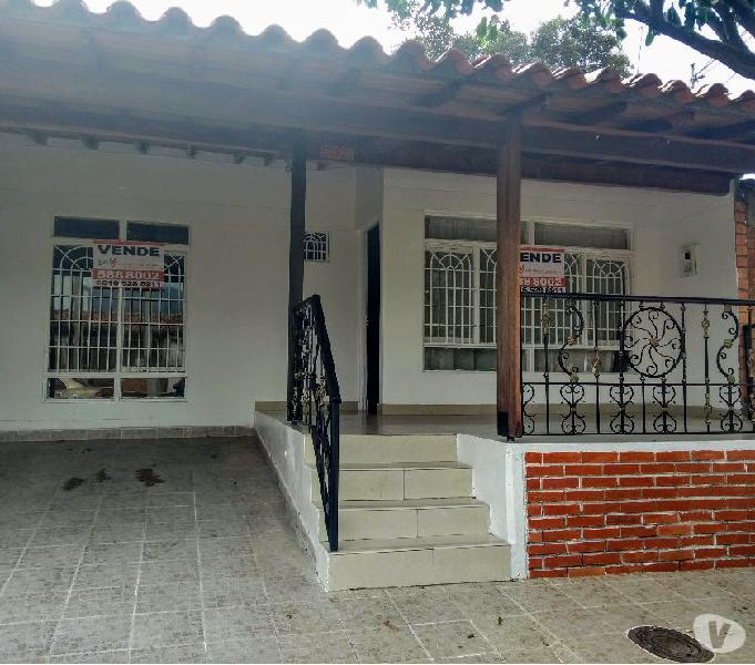 VENDO casa en conjunto cerrado SANTA MARIA DEL ROSARIO