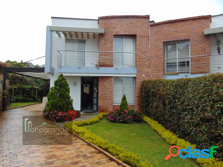 Casa en venta O Arriendo - Unidad Cerrada - El Retiro