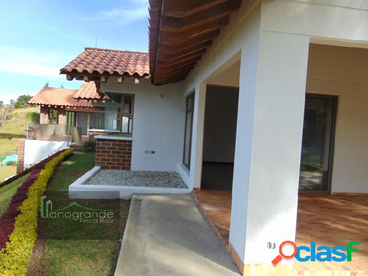 Casa en venta - Rionegro aeropuerto - unidad cerrada