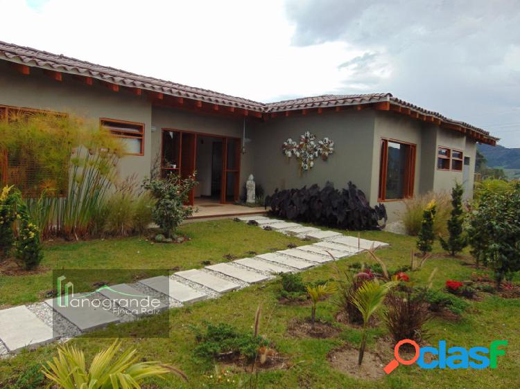 Casa en venta - Unidad Cerrada - La Ceja