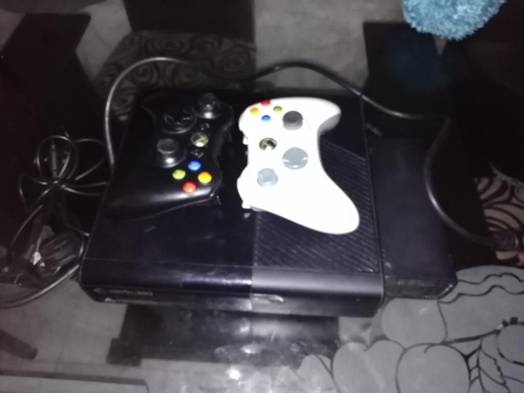 Vendo Xbox 360 S vendo Xbox 360