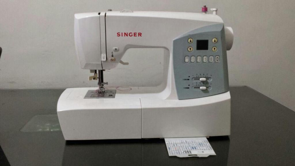 Maquina de Coser Singer, Modelo 