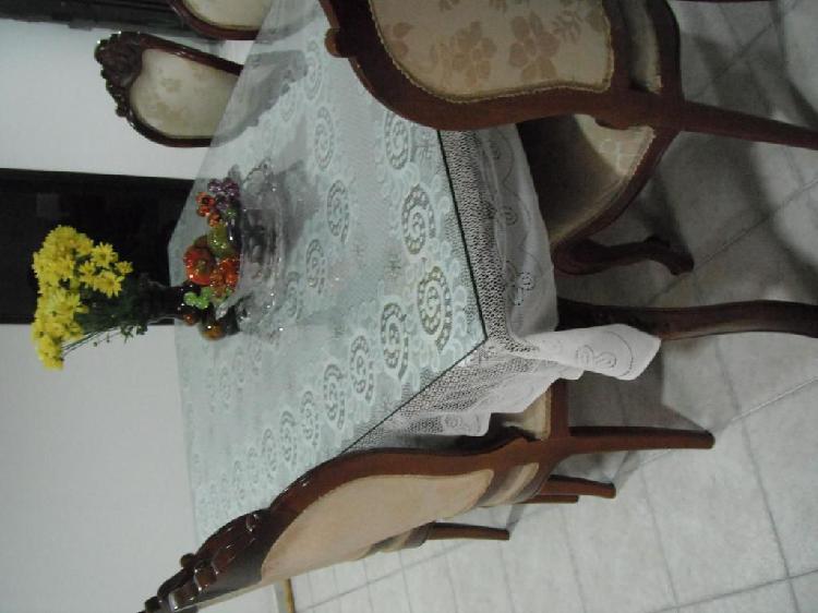 COMEDOR 6 PUESTOS EN CEDRO 1.600.000