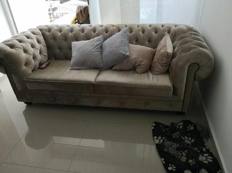 Sofa Capitoneado