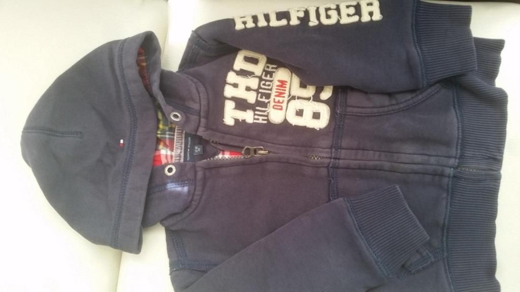 Vendo Chaqueta Tommy Original para bebe