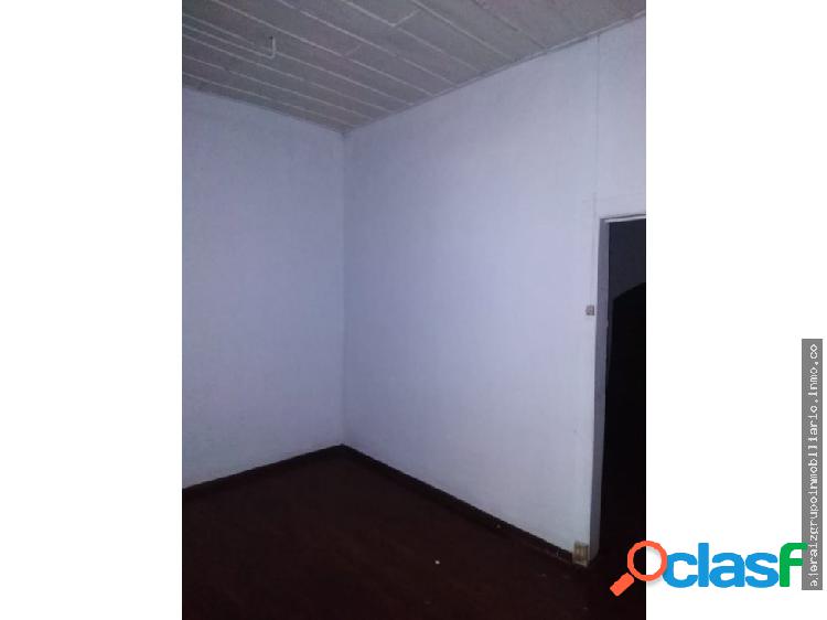 CASA EN ARRIENDO, CENTRO