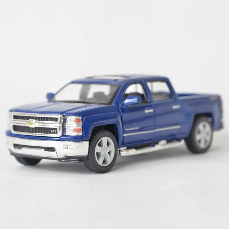 Chevrolet Silverado azul  - Escala 1:46