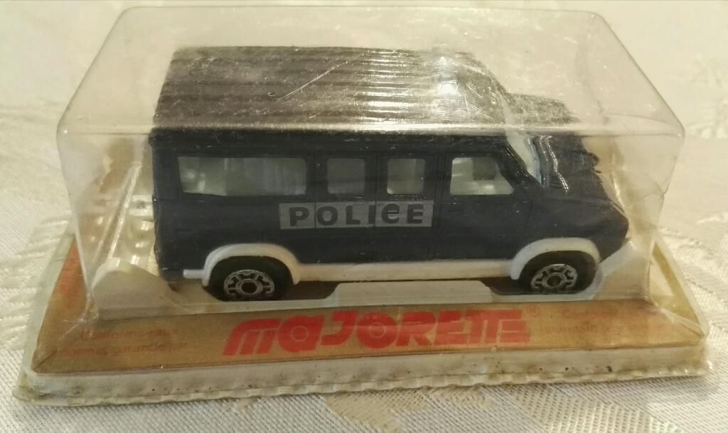Majorette Chevrolet Fourgon de Policia