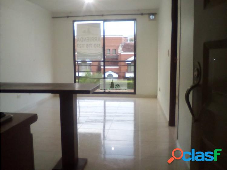 Se arrienda apartamento Pinares Pereira