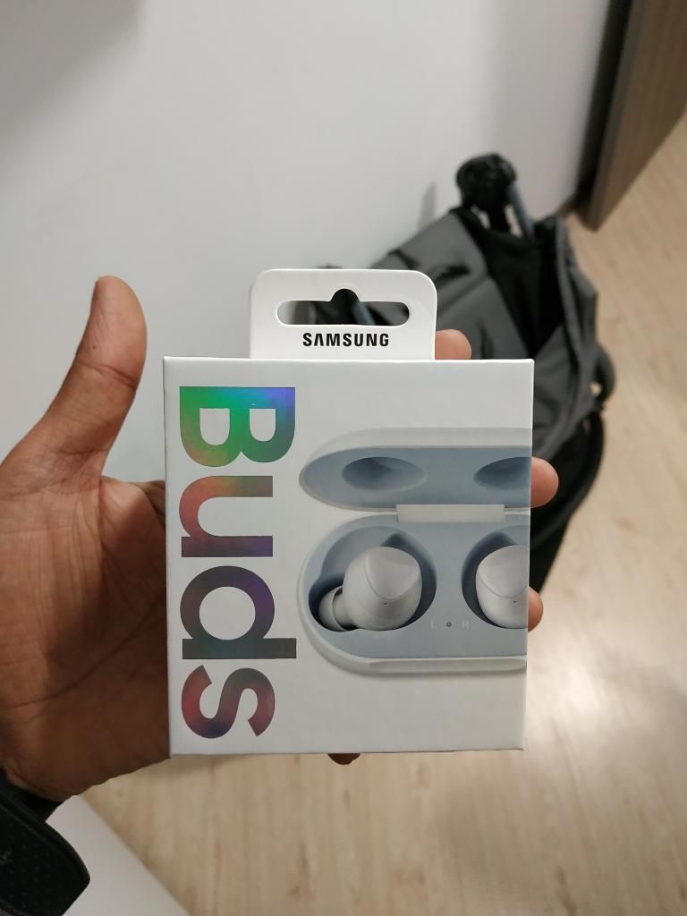 Samsung Buds