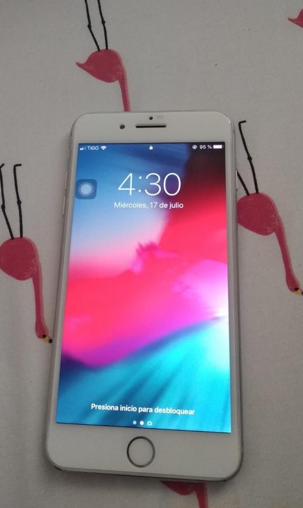 iPhone 8 Plus 