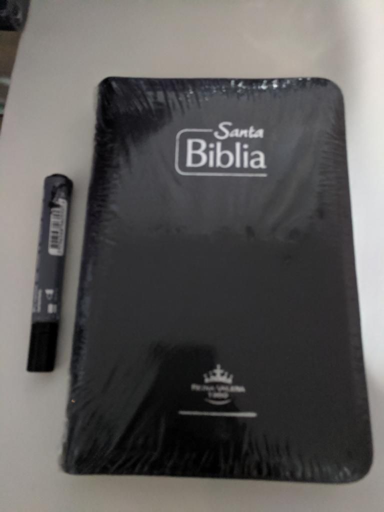 Biblia Rvr Impermeable Negra O Azul