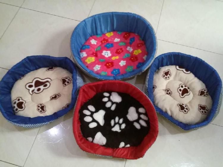 COLCHONETAS PARA PERROS Y GATOS