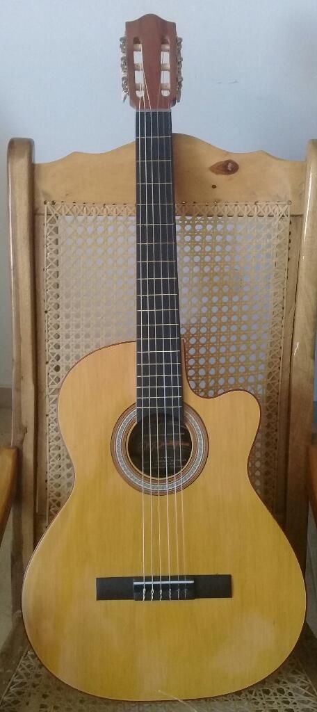 Guitarra Acustica Nueva