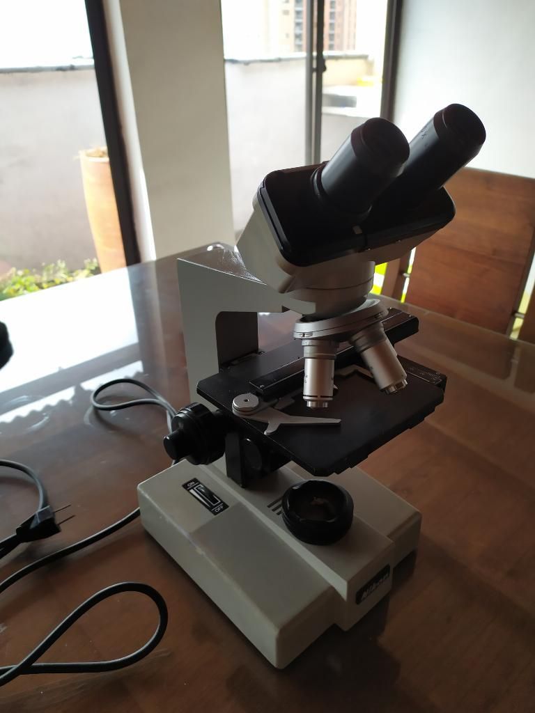 Microscopio Nikon Modelo Sc