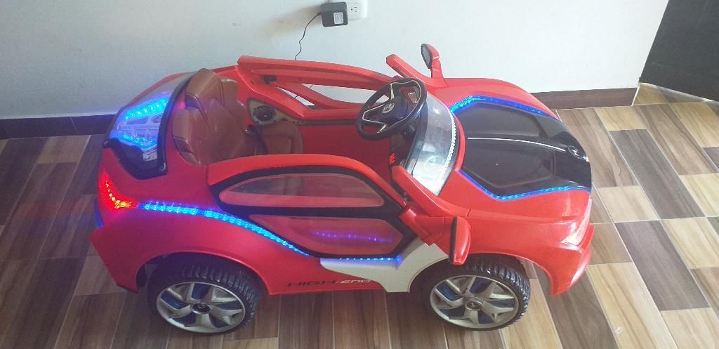 Se Vende Auto de Bateria Corte Gallardo