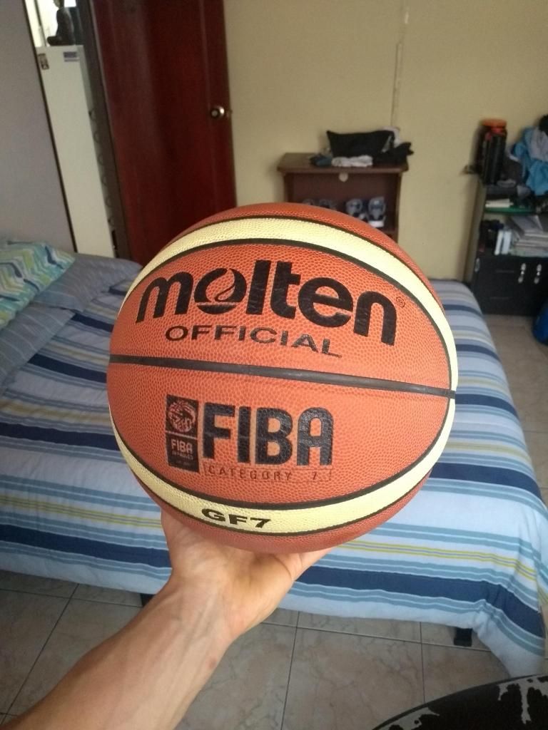 Balón Baloncesto Molten Profesional