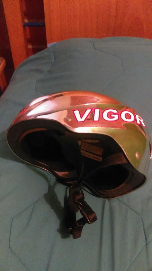 Casco Vigor