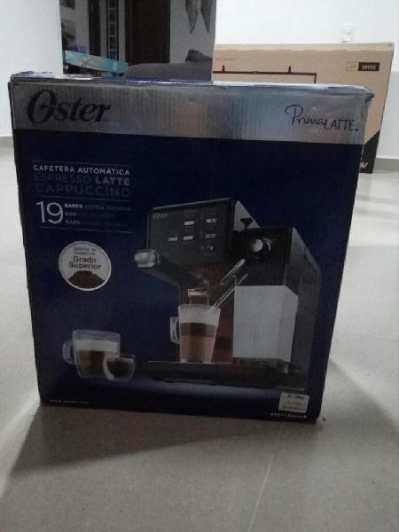 Cafetera Oster Prime Latte