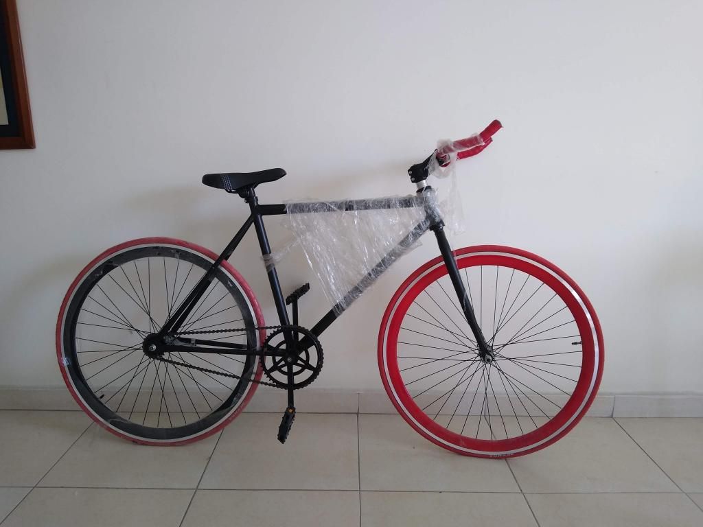 Bicicleta fixie nueva marca bernalli