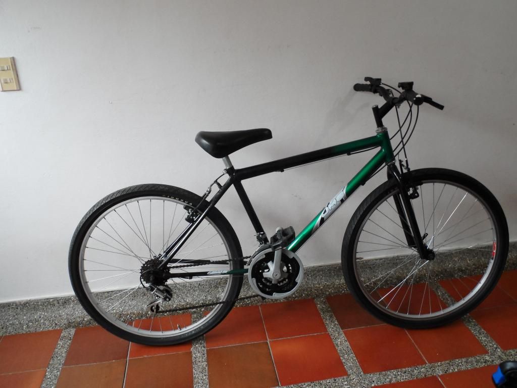 VENDO: Bicicleta todo terreno, marca JMG 21 cambio.