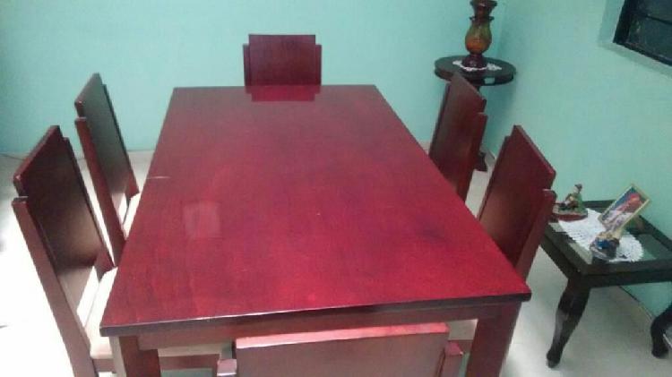 Comedor de 6 Puestos en Madera