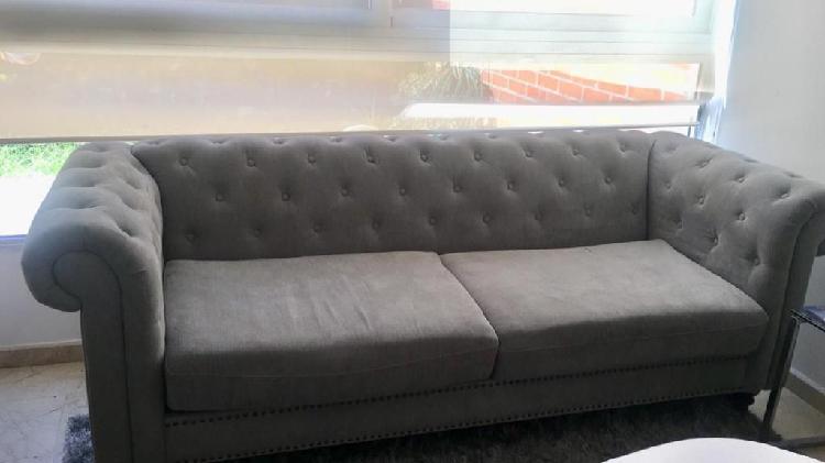 Hermoso Sofa de 3 puestos