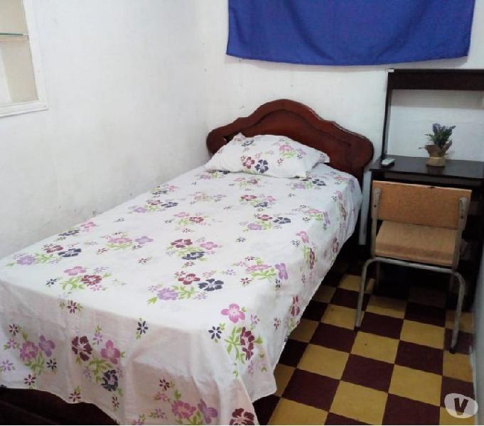 COMODA HABITACION AMOBLADA DISPONIBLE EN PRADO CENTRO