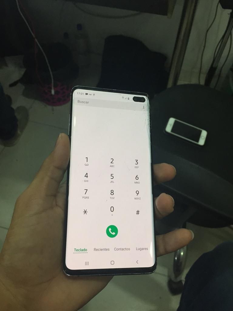 S10 Plus Detalles en Mica Y Tapa