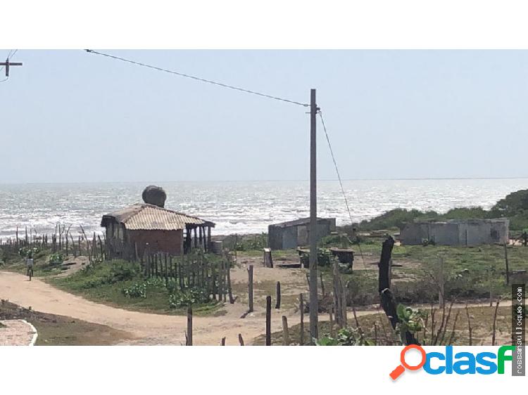 SE VENDE LOTE FRENTE A LA PLAYA