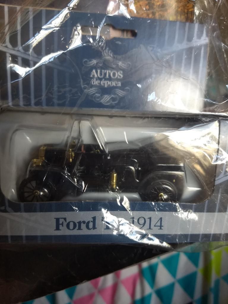 Colección Autos de Epoca, Ford T 