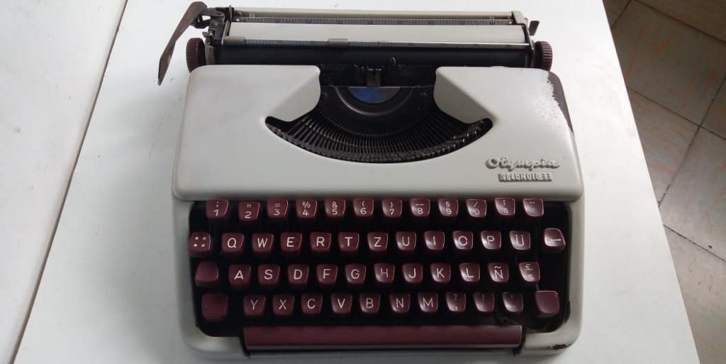 Máquina de Escribir Olimpus,no Funcion
