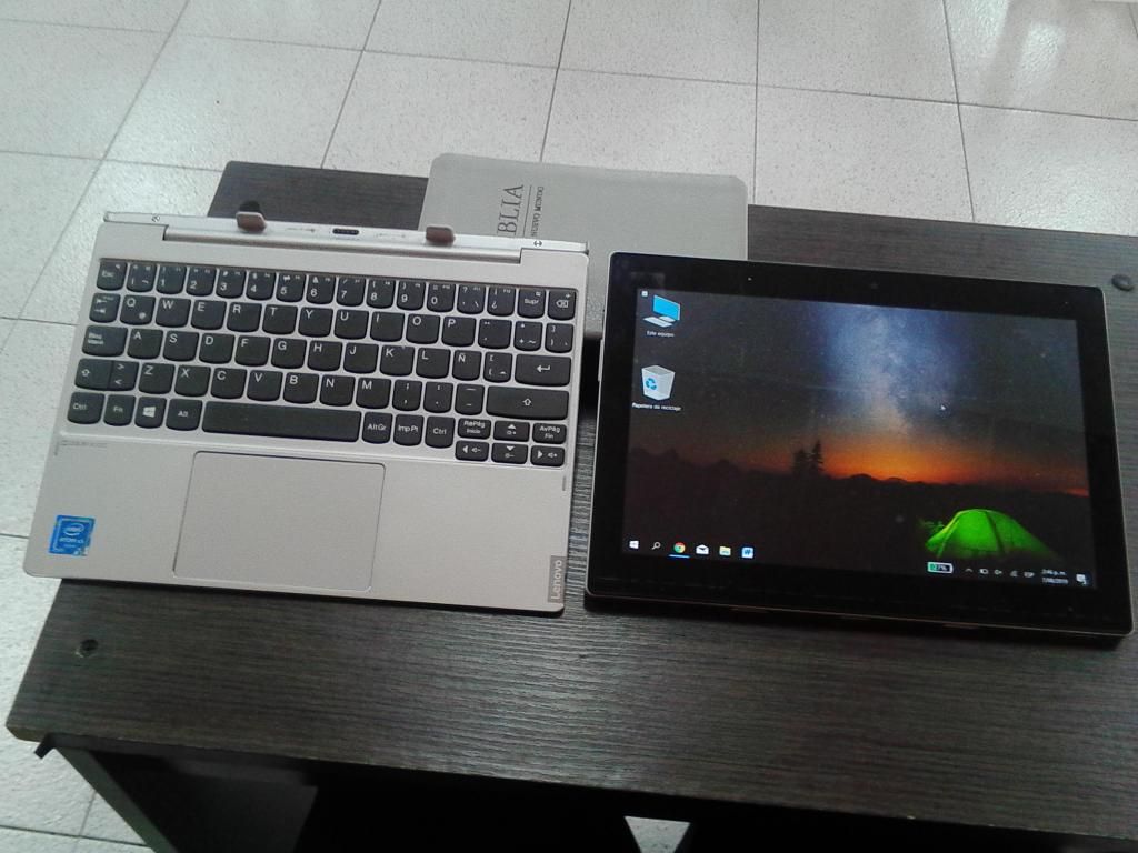 Vendo TABLETS PORTATIL Lenovo 2 en 1 windows 10,