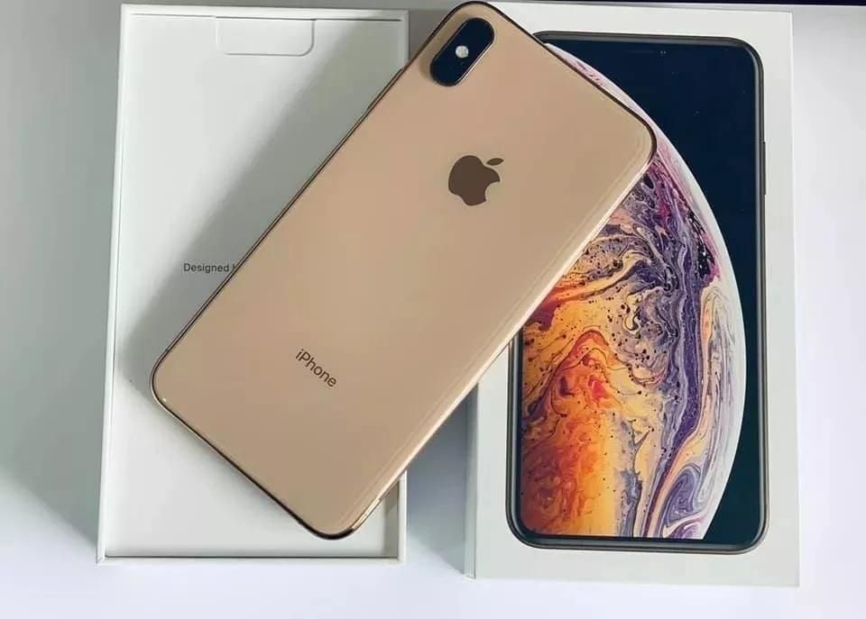 iPhone Xs Gold 64gb