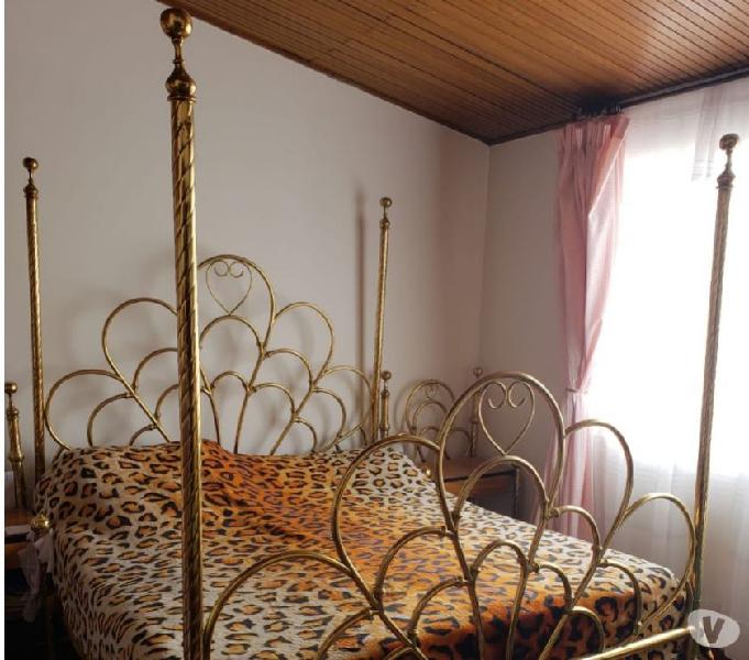 Elegante Cama Dormitorio Clásico en Bronce