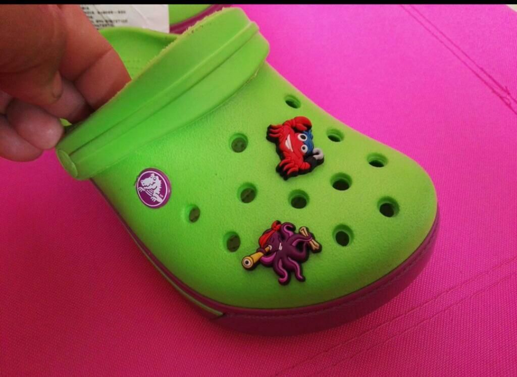 Crocs Originalales para Niña Talla J1