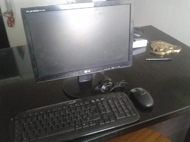 Vendo monitor LG de 17 y Mouse y Teclado Genius