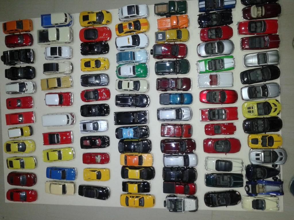 Colección de Carros en escala 90 Unidades