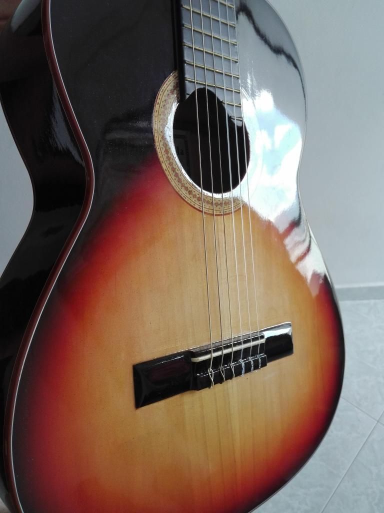 Guitarra Acustica