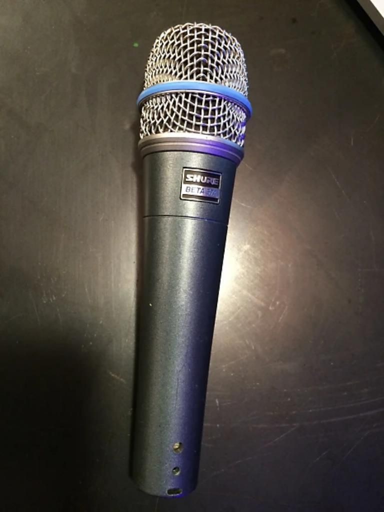 Shure Beta 57a Microfono