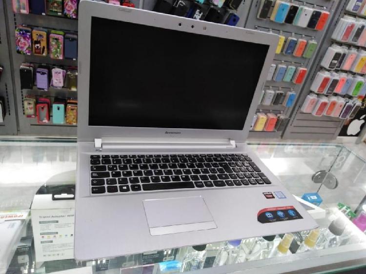 Lenovo Ideapad 500 (i7-6500u -8 ram -1T Disco)