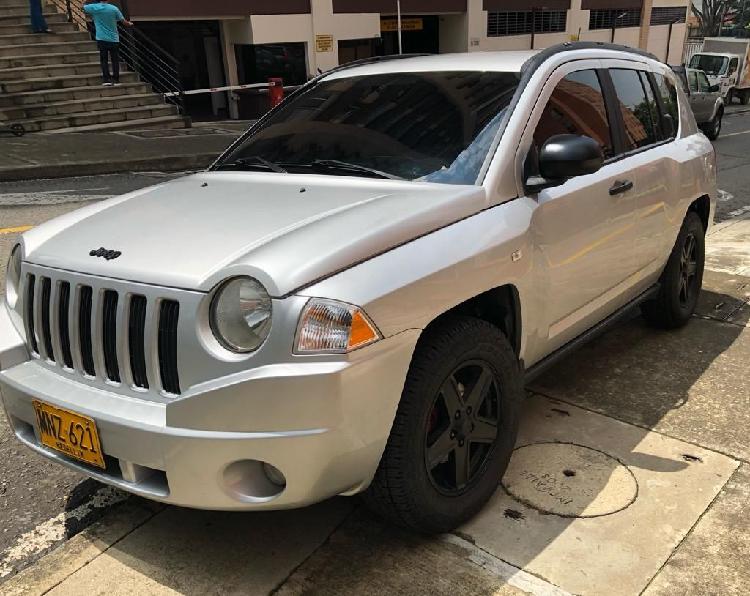 Camioneta Jeep Compass 4X4