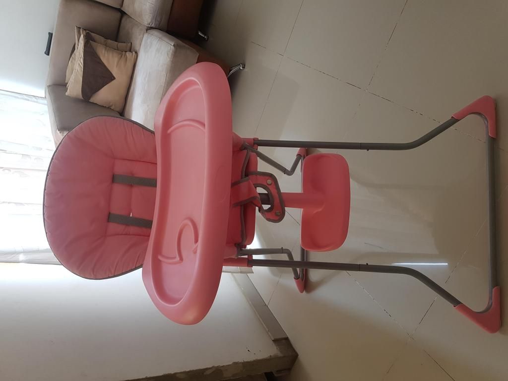 Comedor para bebe niña