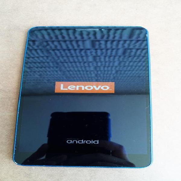 Tablet Lenovo Tb-7703x con Sim Card.