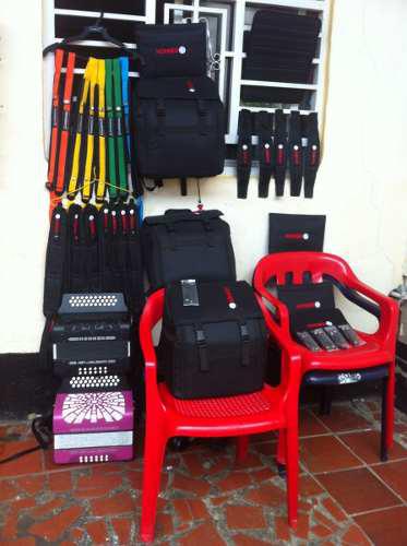 Accesorios Acordeon, Pecheras, Estuches, Fuelles,