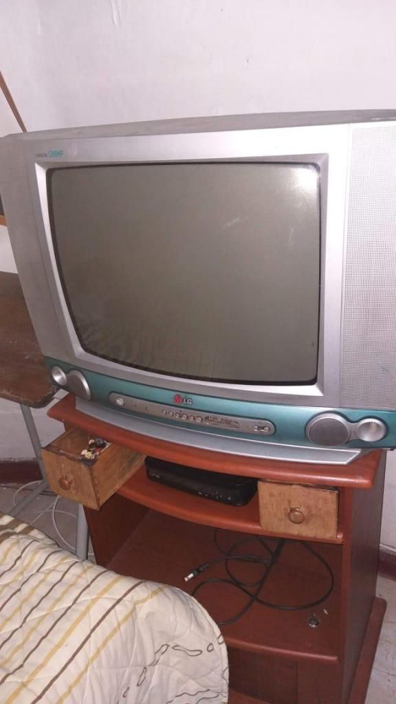 TELEVISORES LG Y SONY
