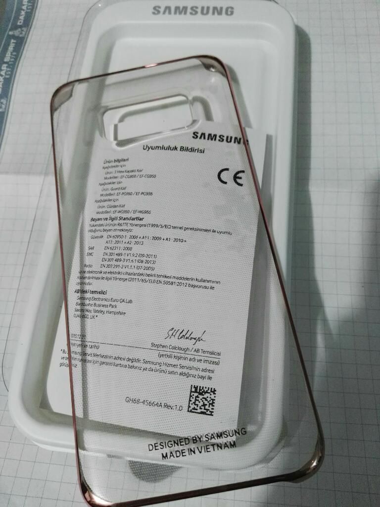 Clear Cover Samsung Galaxy S8 Plus.